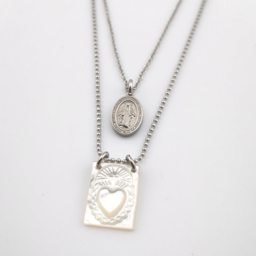 Colar Dupla Camada Aço Inoxidável com Medalha N. Senhora e Sagrado Coração | Joia de Fé