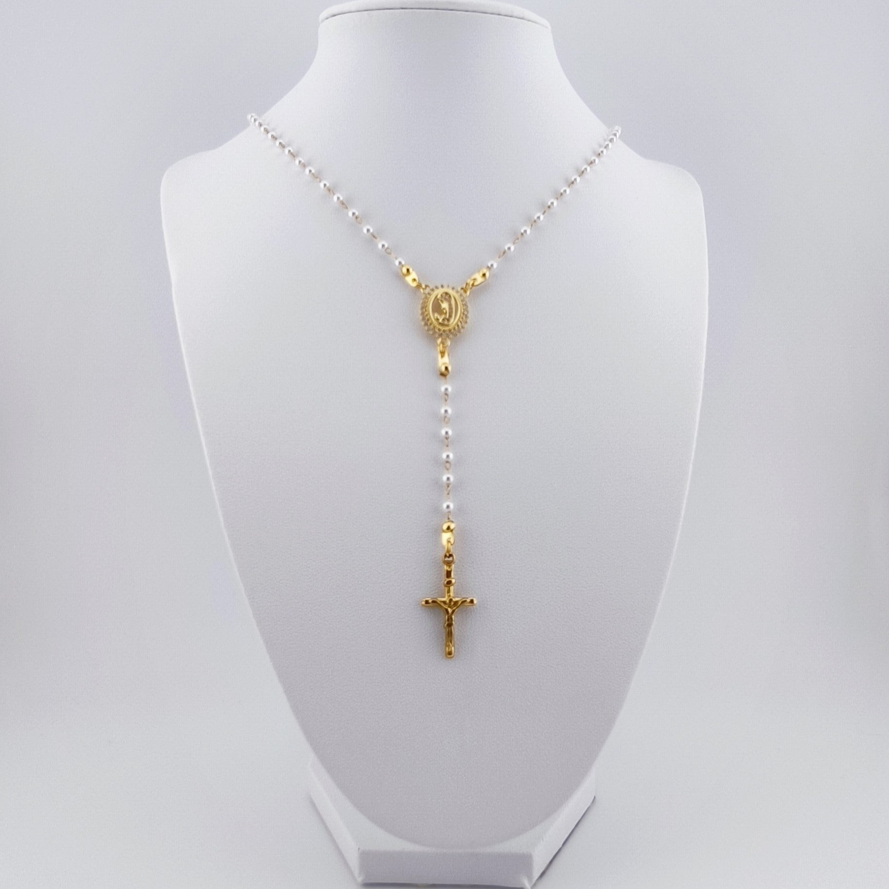 Colar Terço Nossa Senhora e Cruz - Aço Inoxidável e Pérolas | Joia de Fé