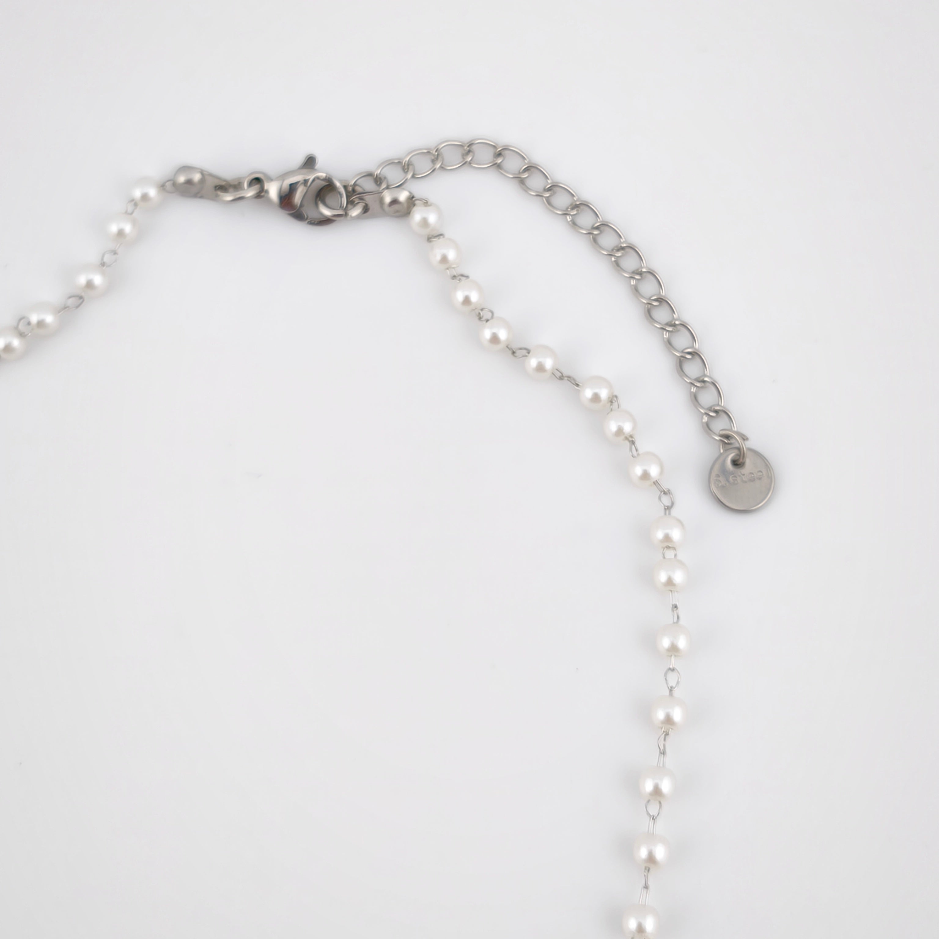 Colar Terço Nossa Senhora e Cruz - Aço Inoxidável e Pérolas | Joia de Fé