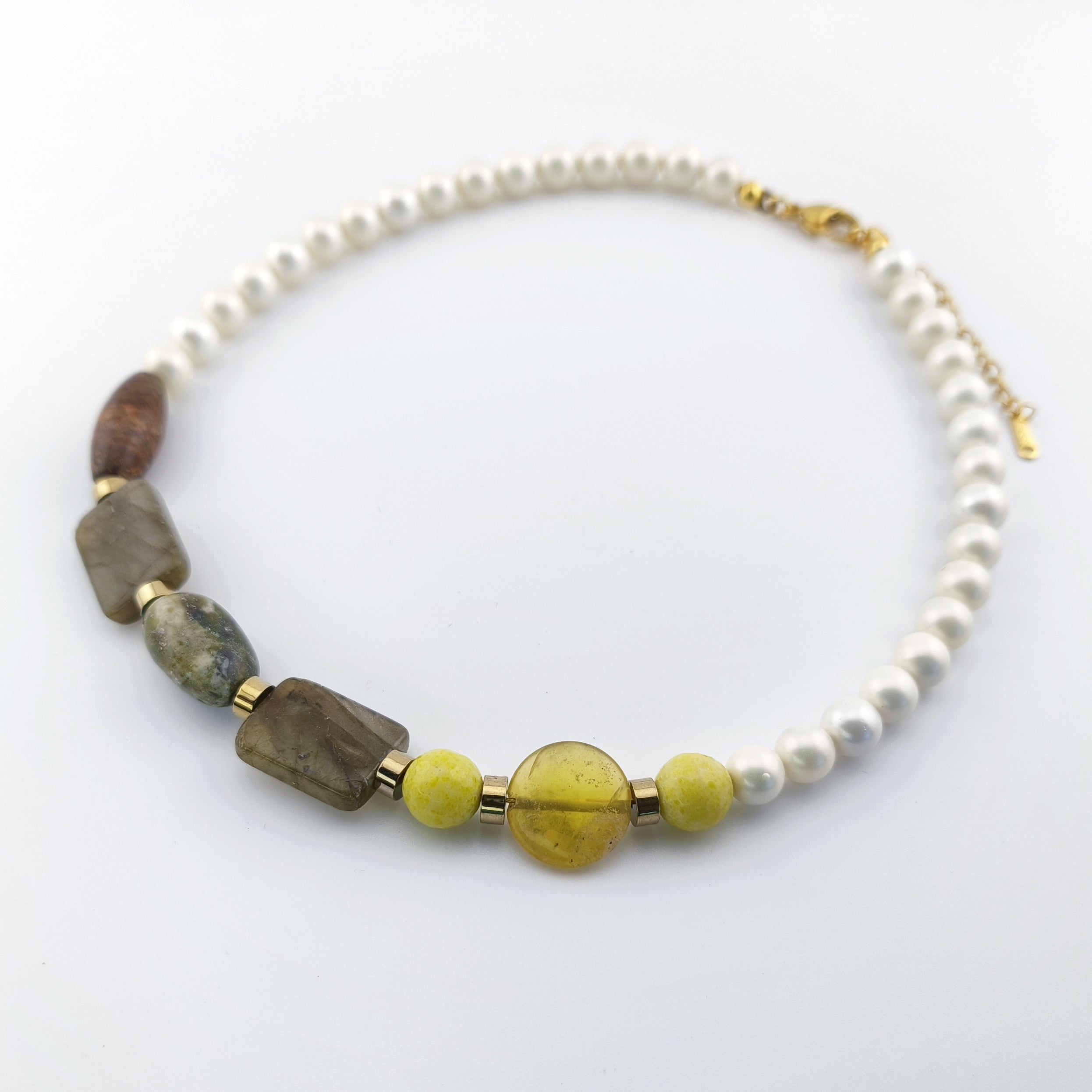 Colar Pérolas Concha, Labradorite e Quartzo Amarelo | Joias Luxo