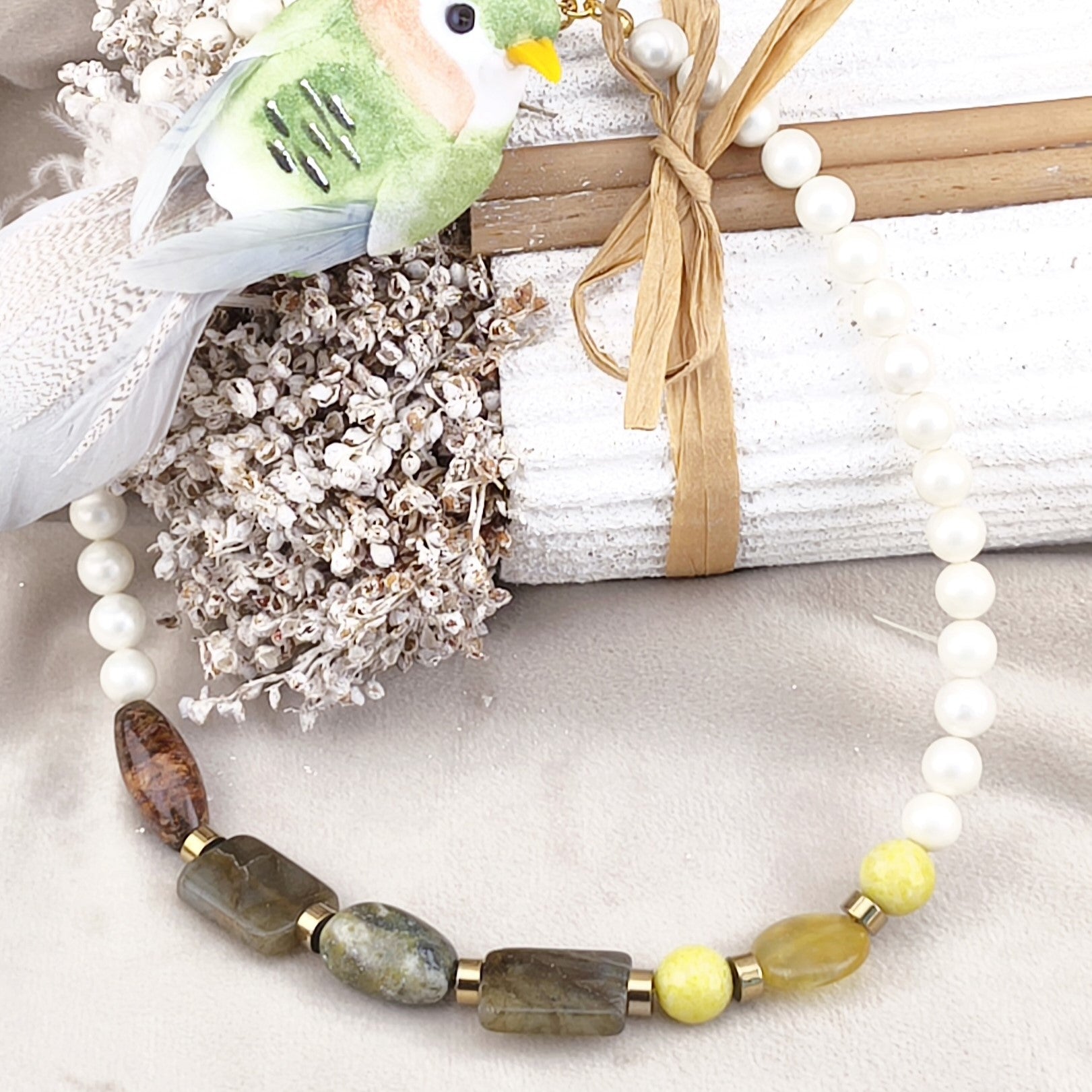 Colar Pérolas Concha, Labradorite e Quartzo Amarelo | Joias Luxo