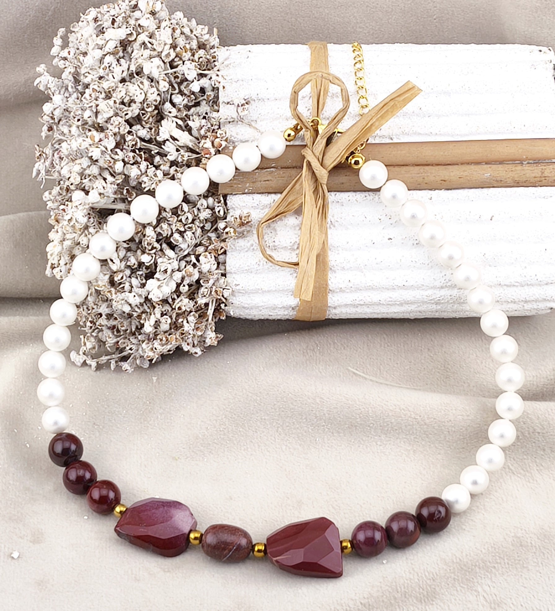 Colar Pérolas de Concha e Rodonite | Joias Luxo