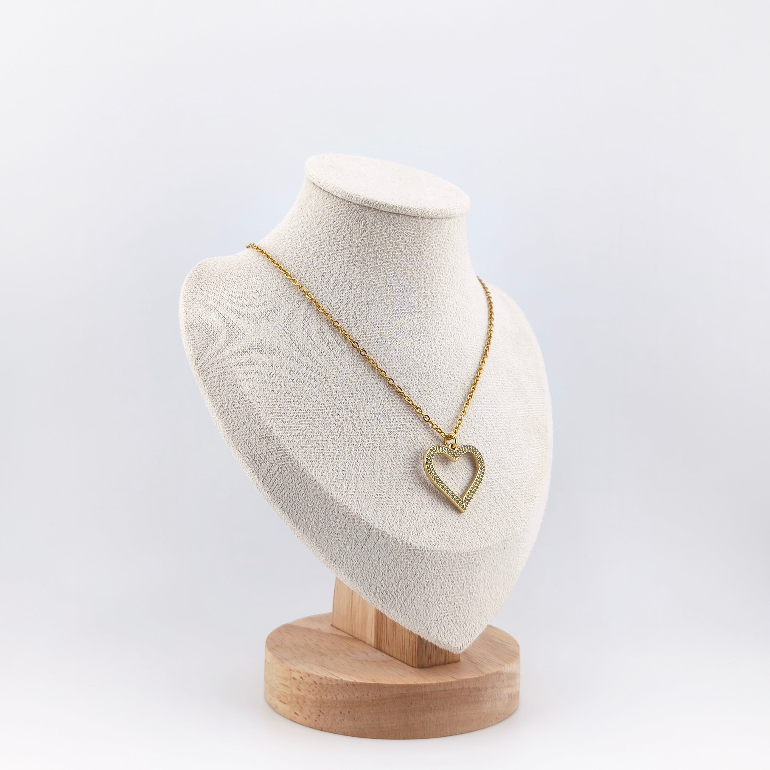 Gold-tone wire, openwork heart pendant set with cubic zirconia | Hearts Collection – Amor Jewelry