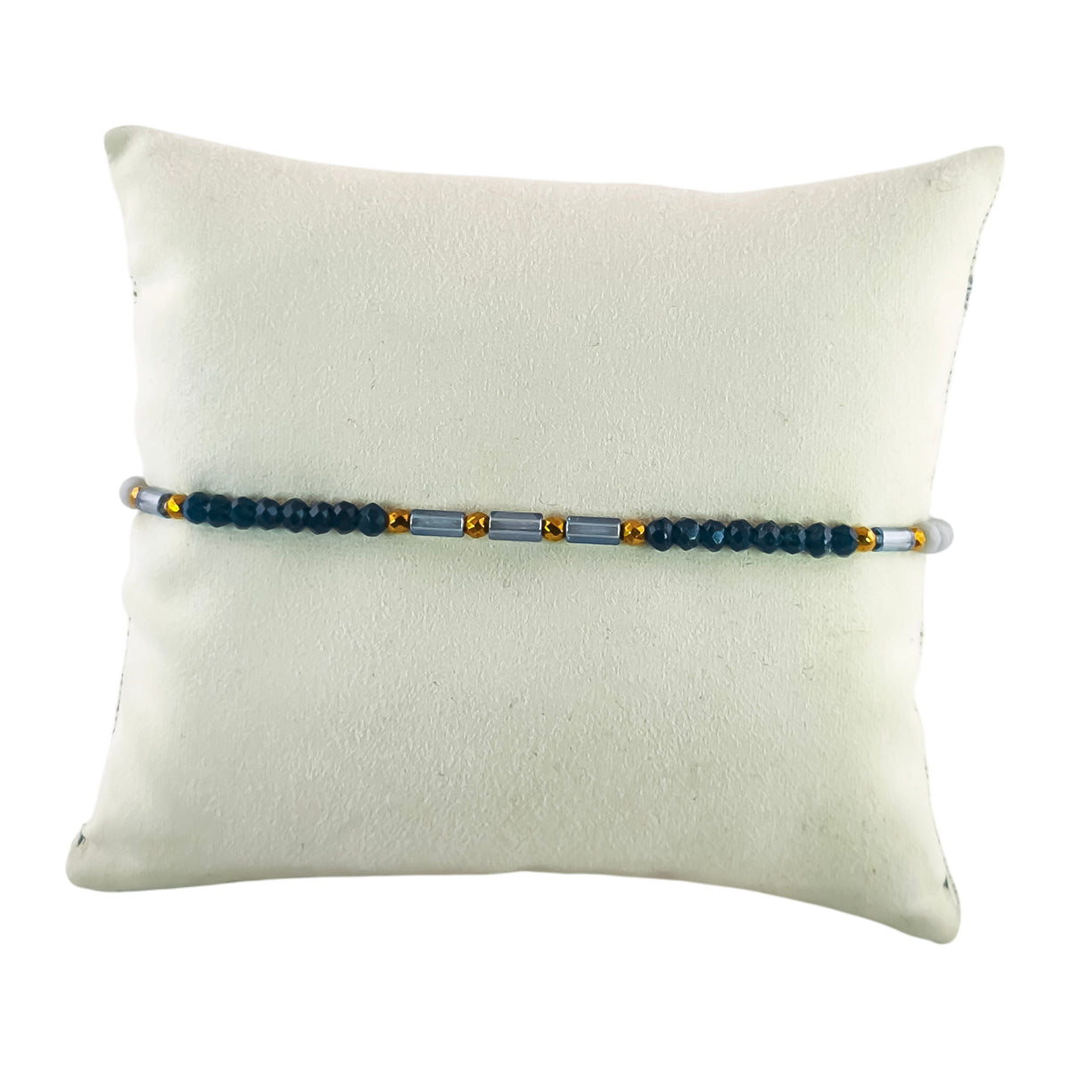 Pulseira Cintilante Halo em cinza-pérola · azul-ardósia · gelo, apresentada em expositor